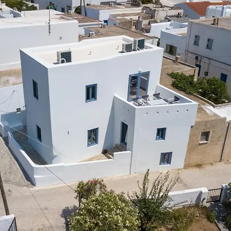 Hotel Traditional White House For Groups