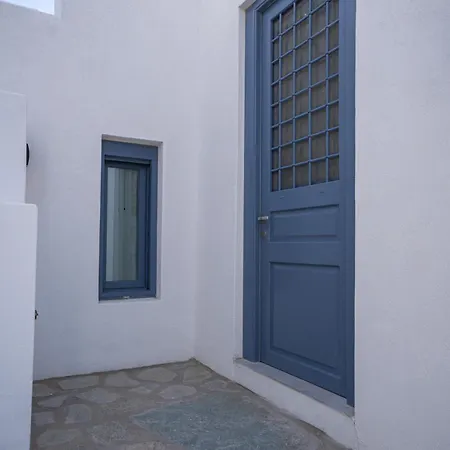 Hotel Traditional White House For Groups